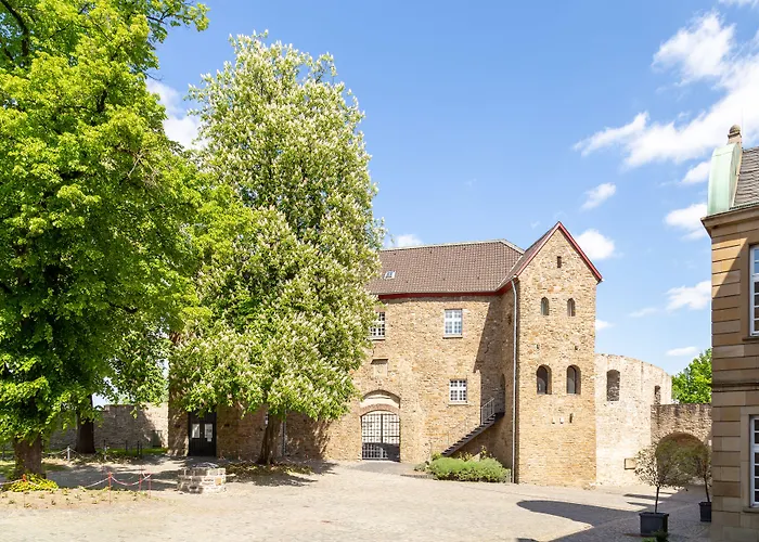 Hotel am Schloss Broich